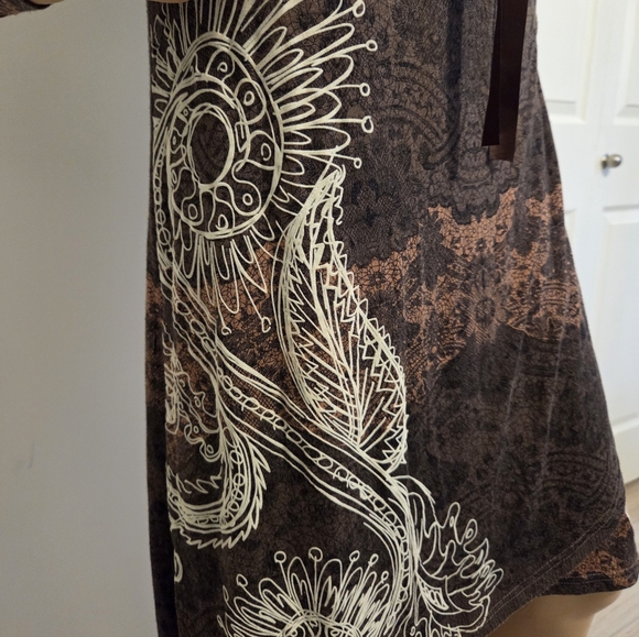 Elegant Brown Patterned Wrap Dress - Picture 7 of 12